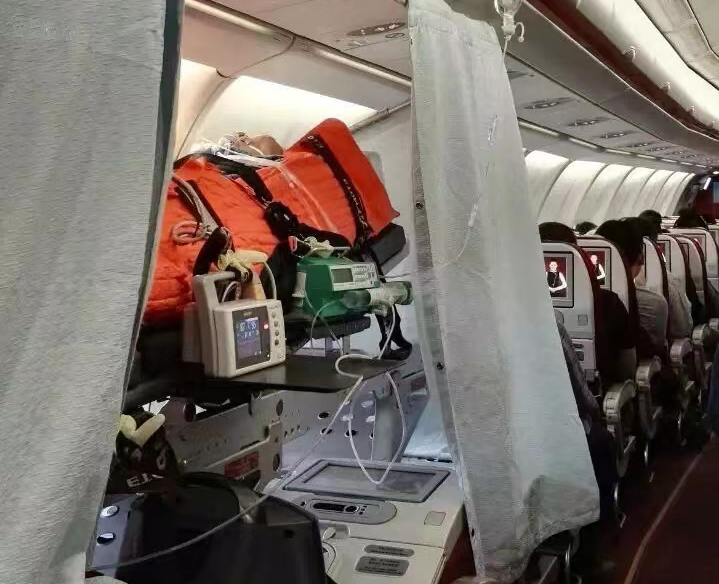 峨山跨国医疗包机、航空担架